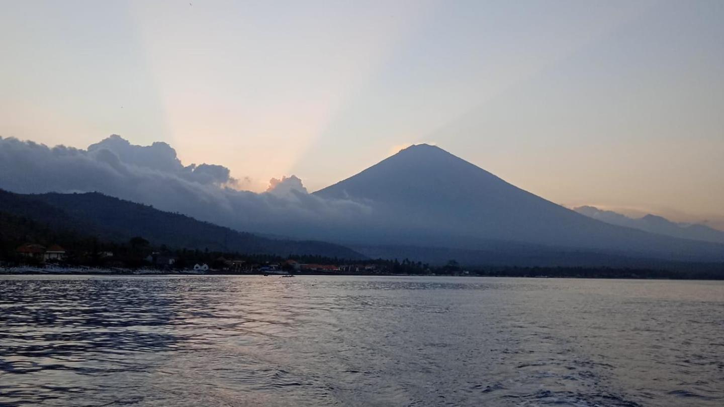艾湄湾 艾湄小蜜蜂旅馆酒店 外观 照片