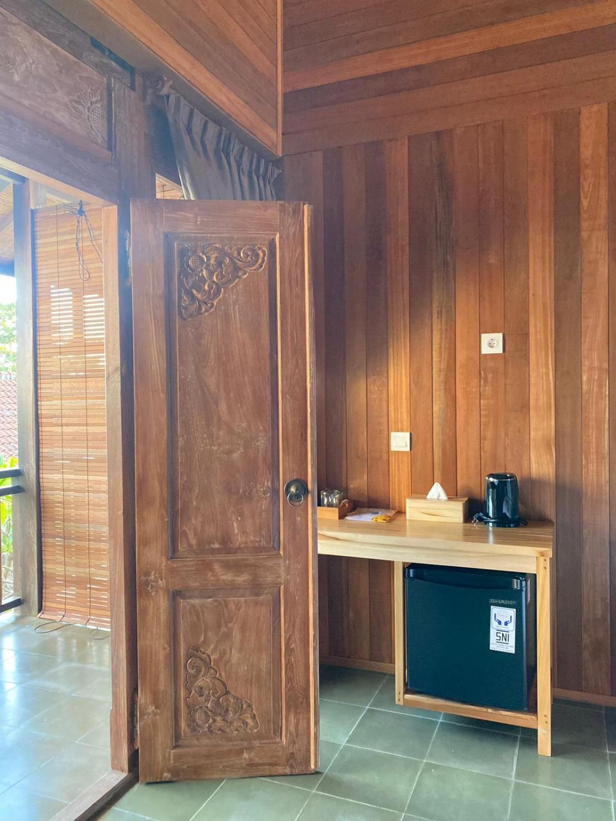 艾湄湾 艾湄小蜜蜂旅馆酒店 外观 照片