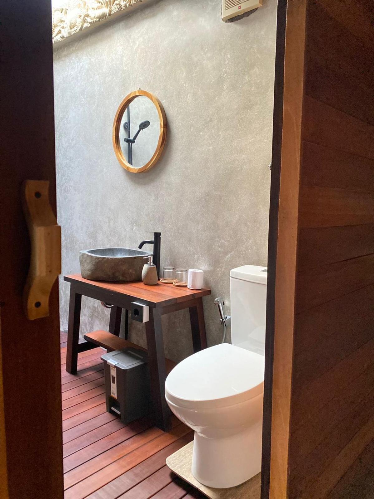 艾湄湾 艾湄小蜜蜂旅馆酒店 外观 照片